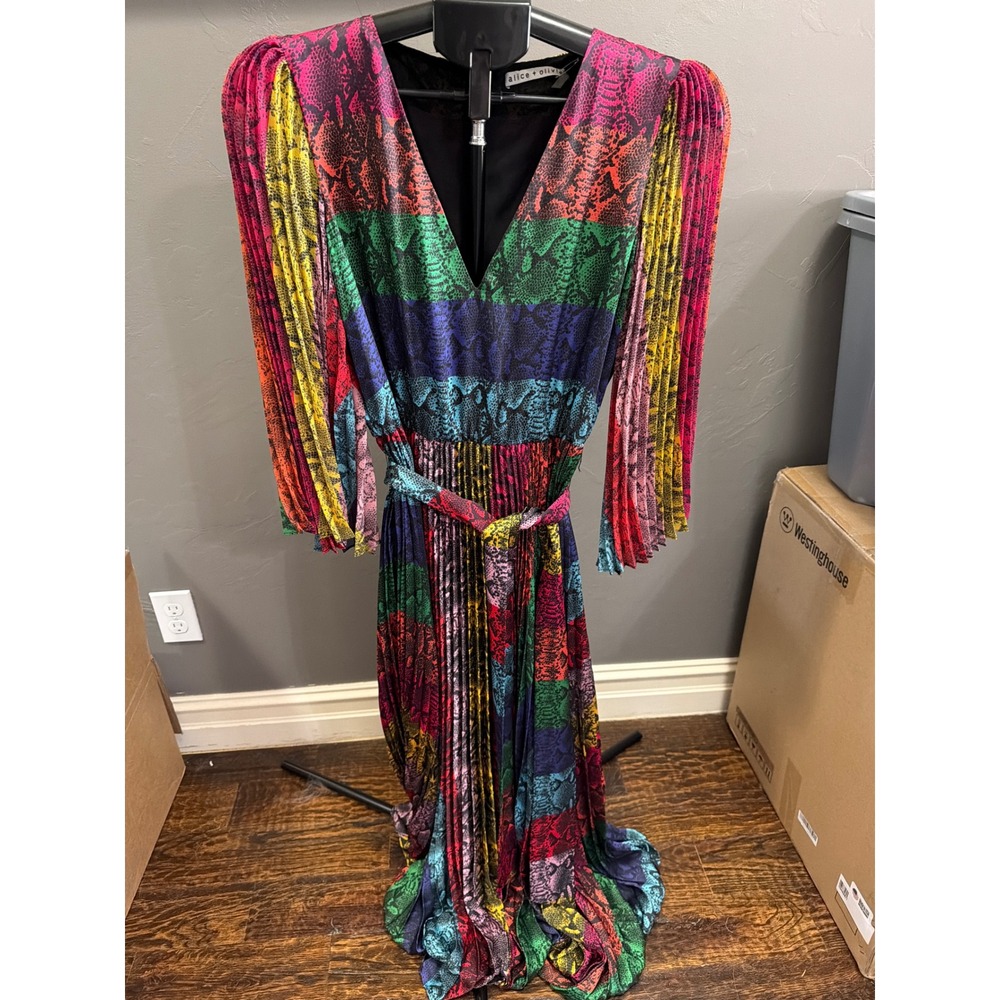 Alice + Olivia Rainbow Snakeskin Pleated Maxi Dress Multi Color V-Neck Size 6
